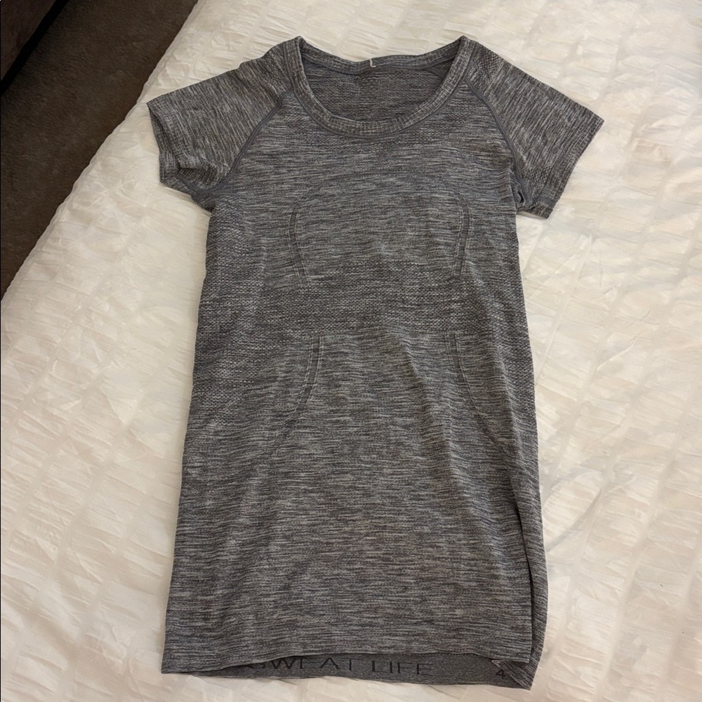 Lululemon Swiftly athletic short sleeve tee workout top